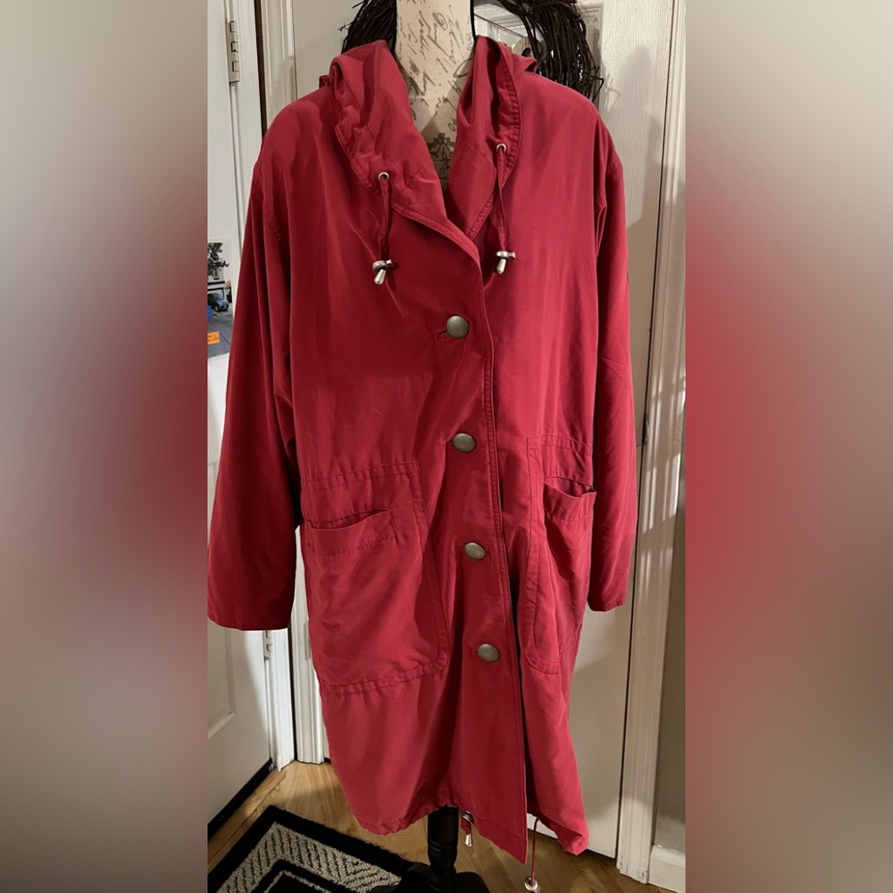Women’s VINTAGE pink salmon button up long jacket by Cloumod. Size 12.